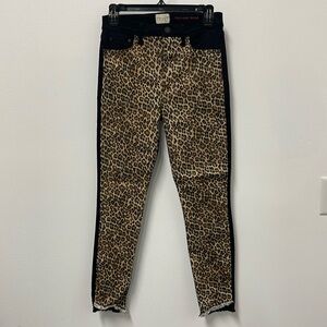 BNWOT Alice and Olivia, leopard jeans size 27